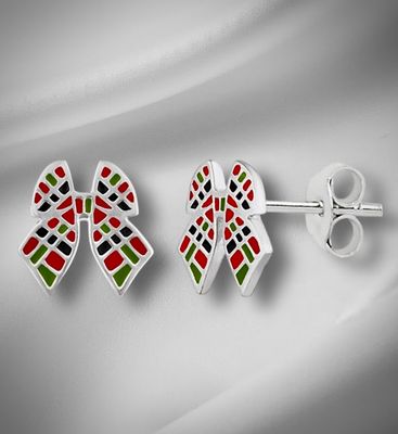 Scottish Tartan Silver Stud Earrings Sterling silver earrings featuring a detailed Scottish tartan pattern.
