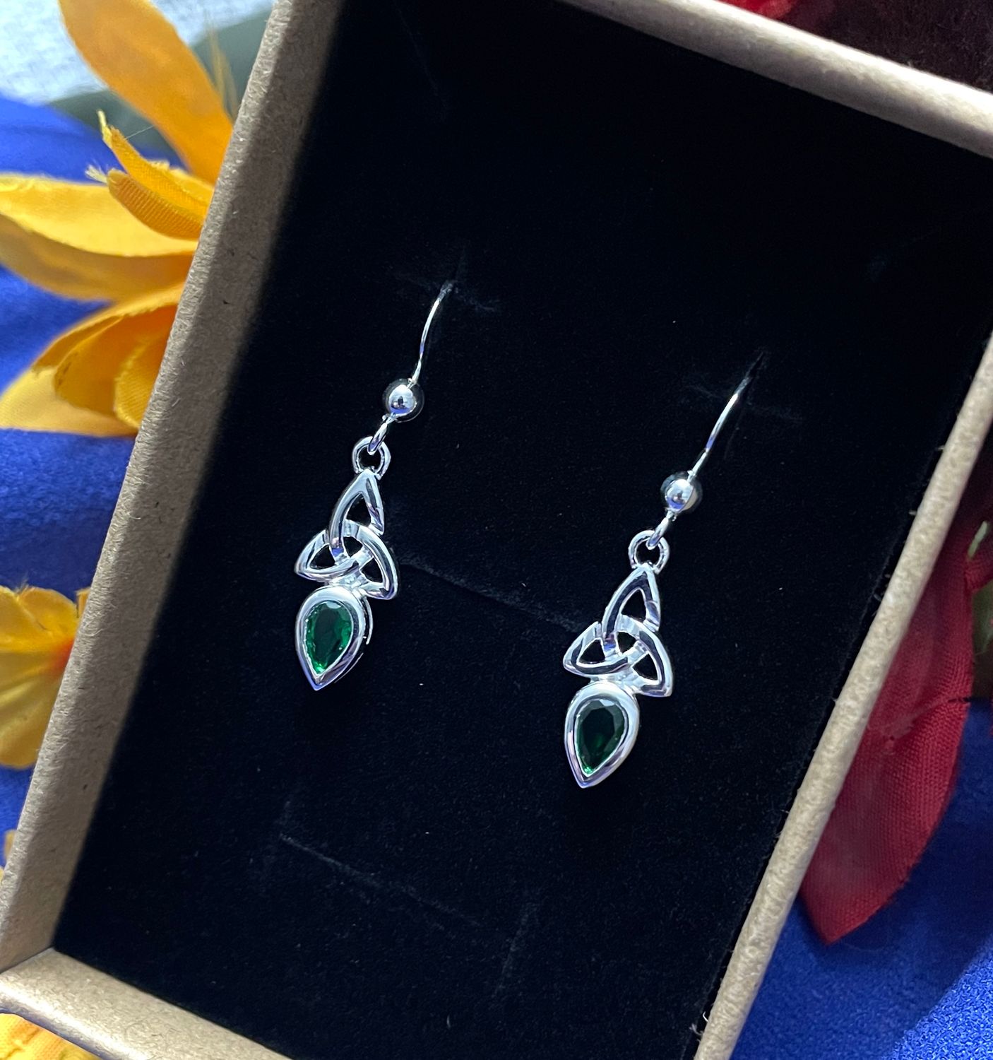 Trinity Knot and Synthetic Emerald Earrings Trinity Knot and Synthetic Emerald Earrings