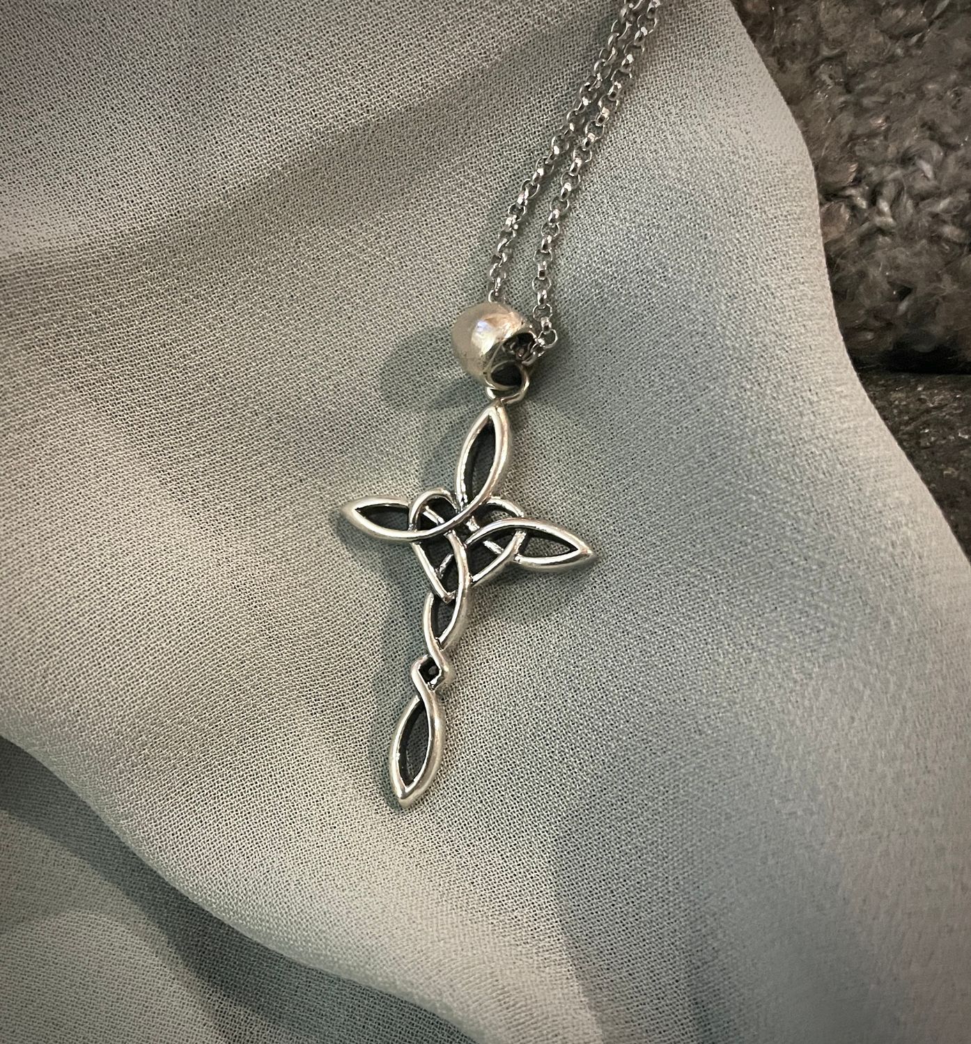 Celtic Knot and Heart Cross - Myrna